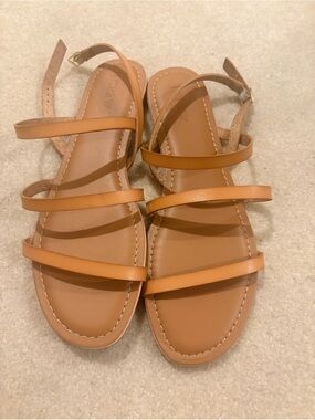 J. Crew Tan Strappy Leather Flat Sandals - size 9  NEW no tag or box